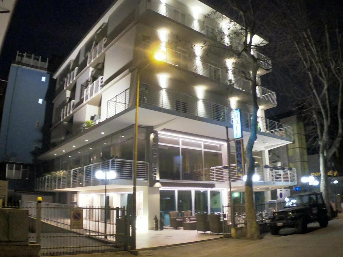 Bed & Breakfast Half Moon Airport Restaurant Rimini